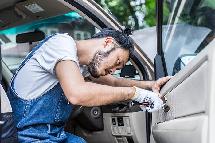 Auto Locksmith in Bolton